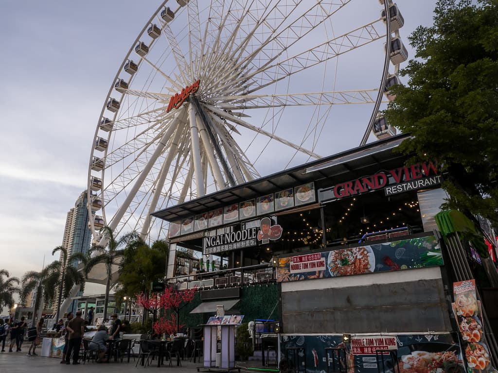 Asiatique The Riverfront