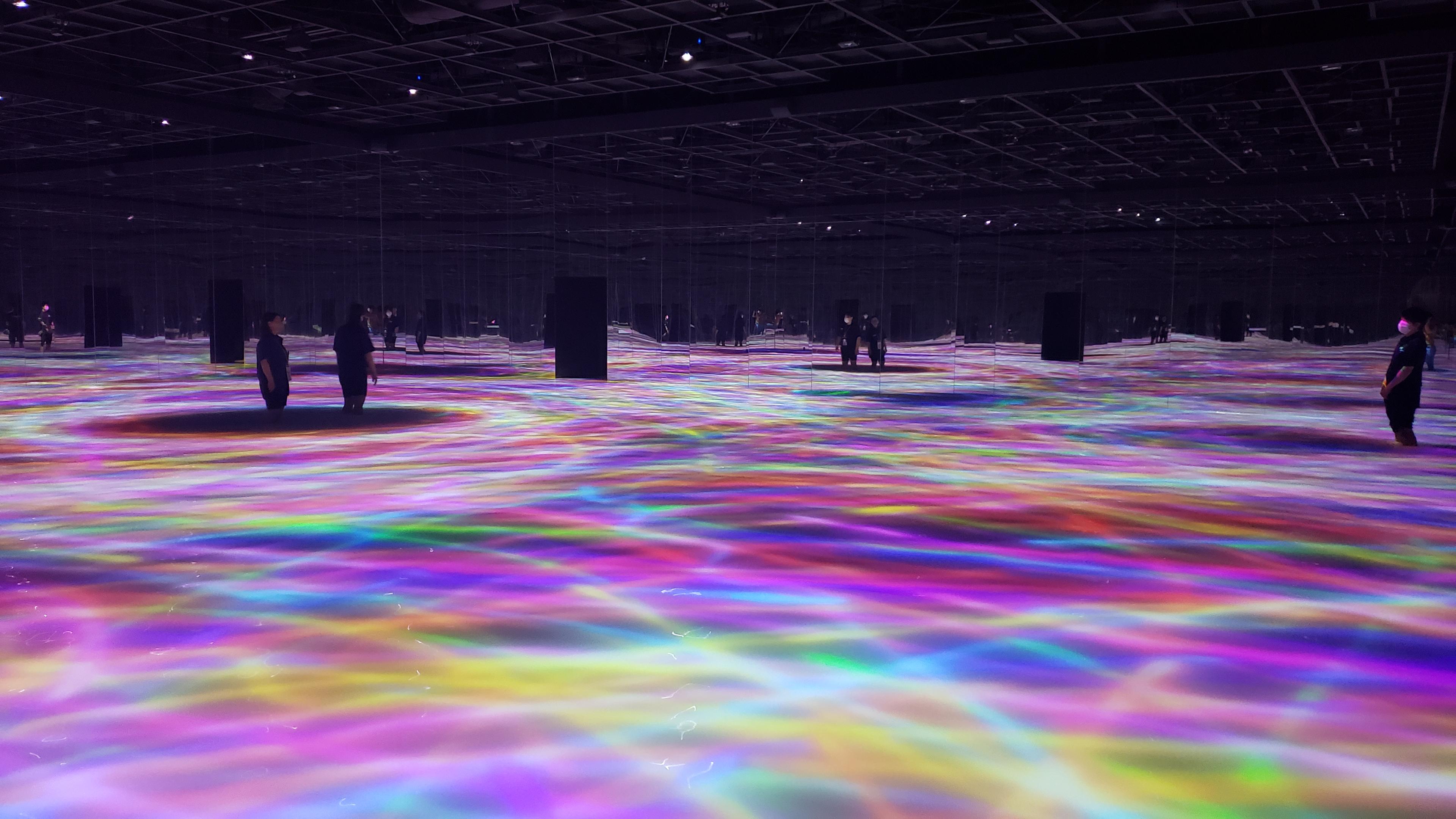 teamLab Planets