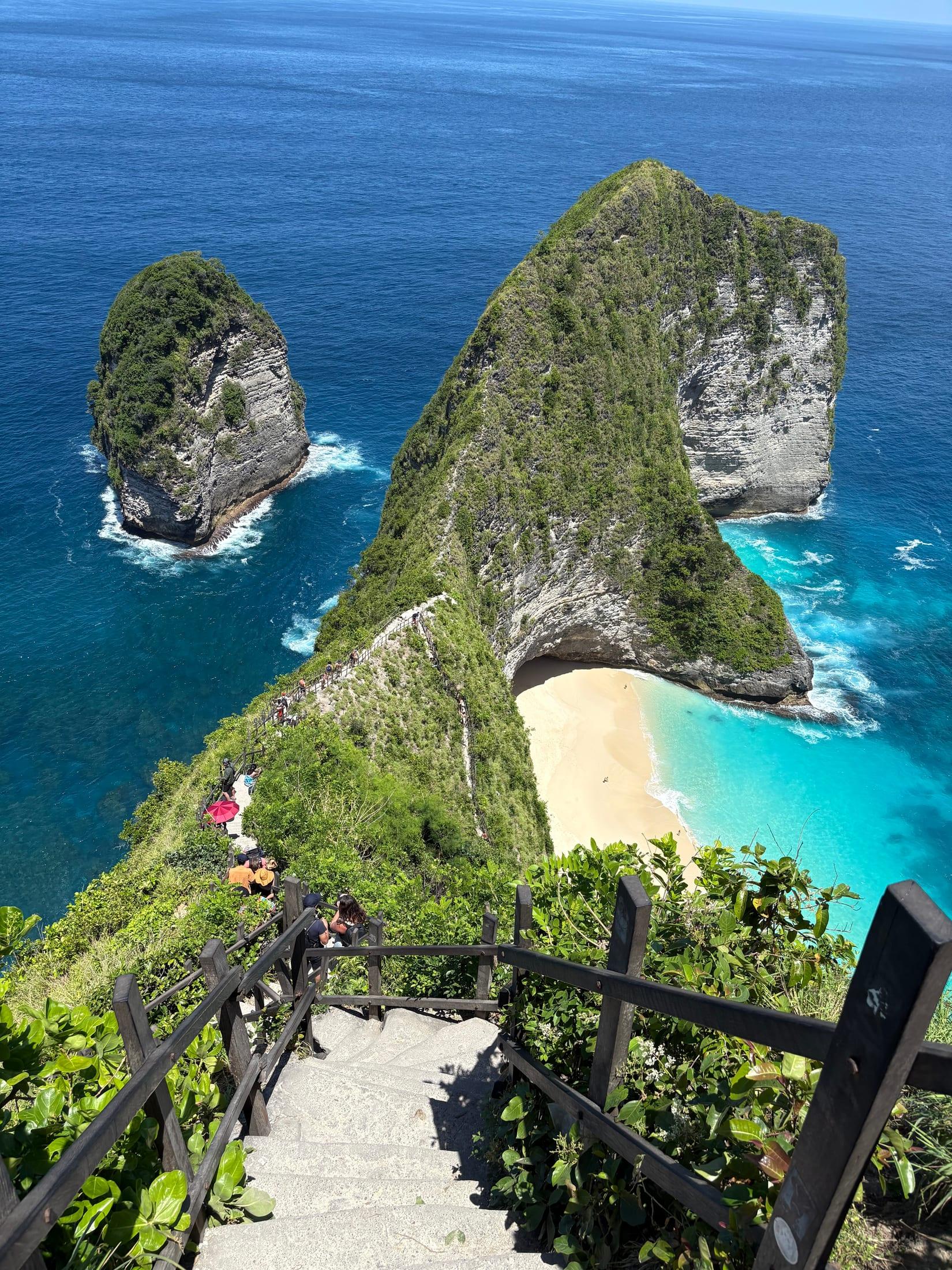 Kelingking Beach