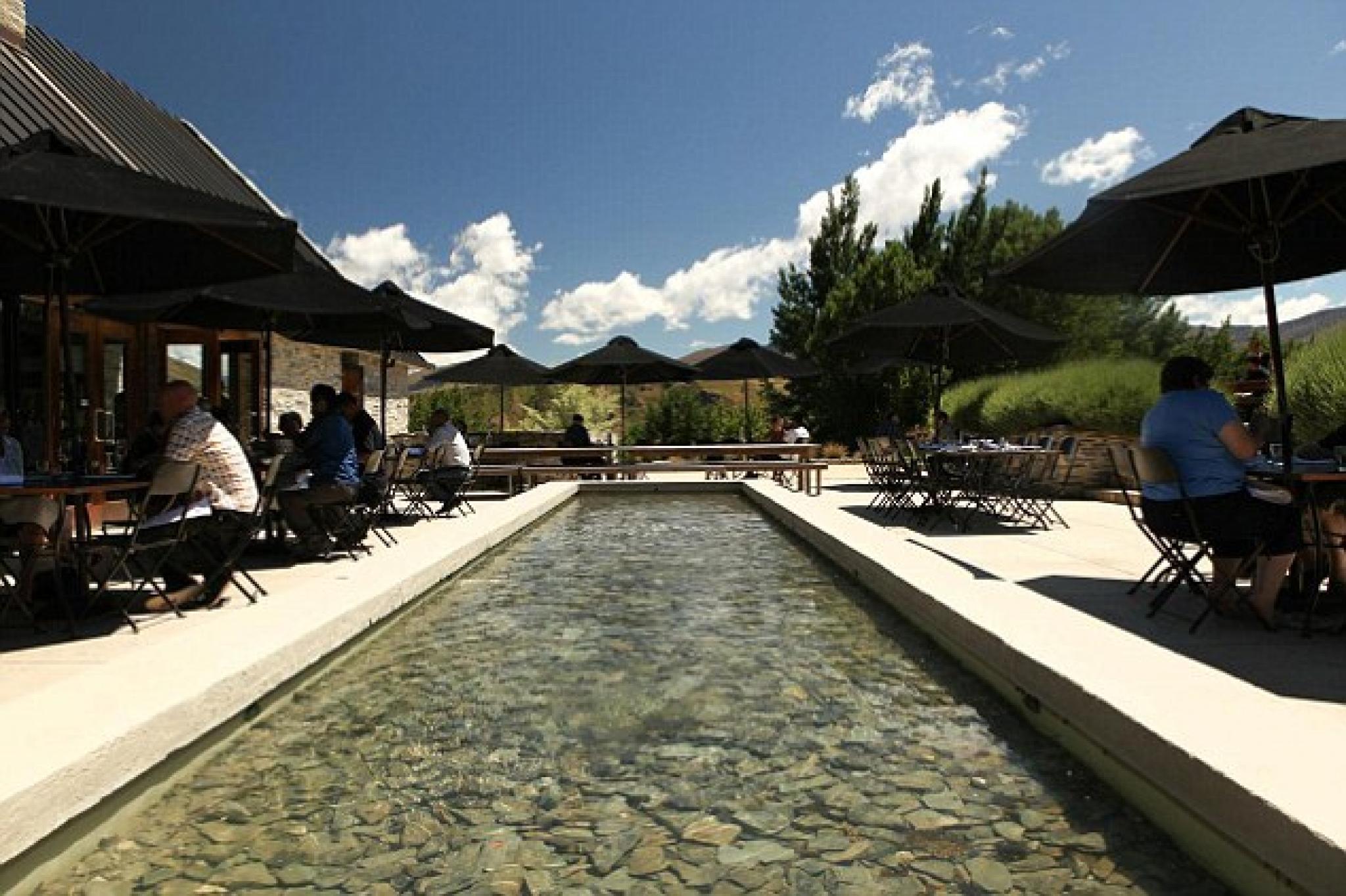 AmisfieldWineryBistroRestoLakeQueenstownNZ