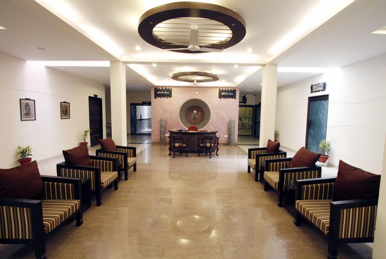 Royal Residency Hotel