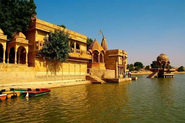 Gadisar Lake