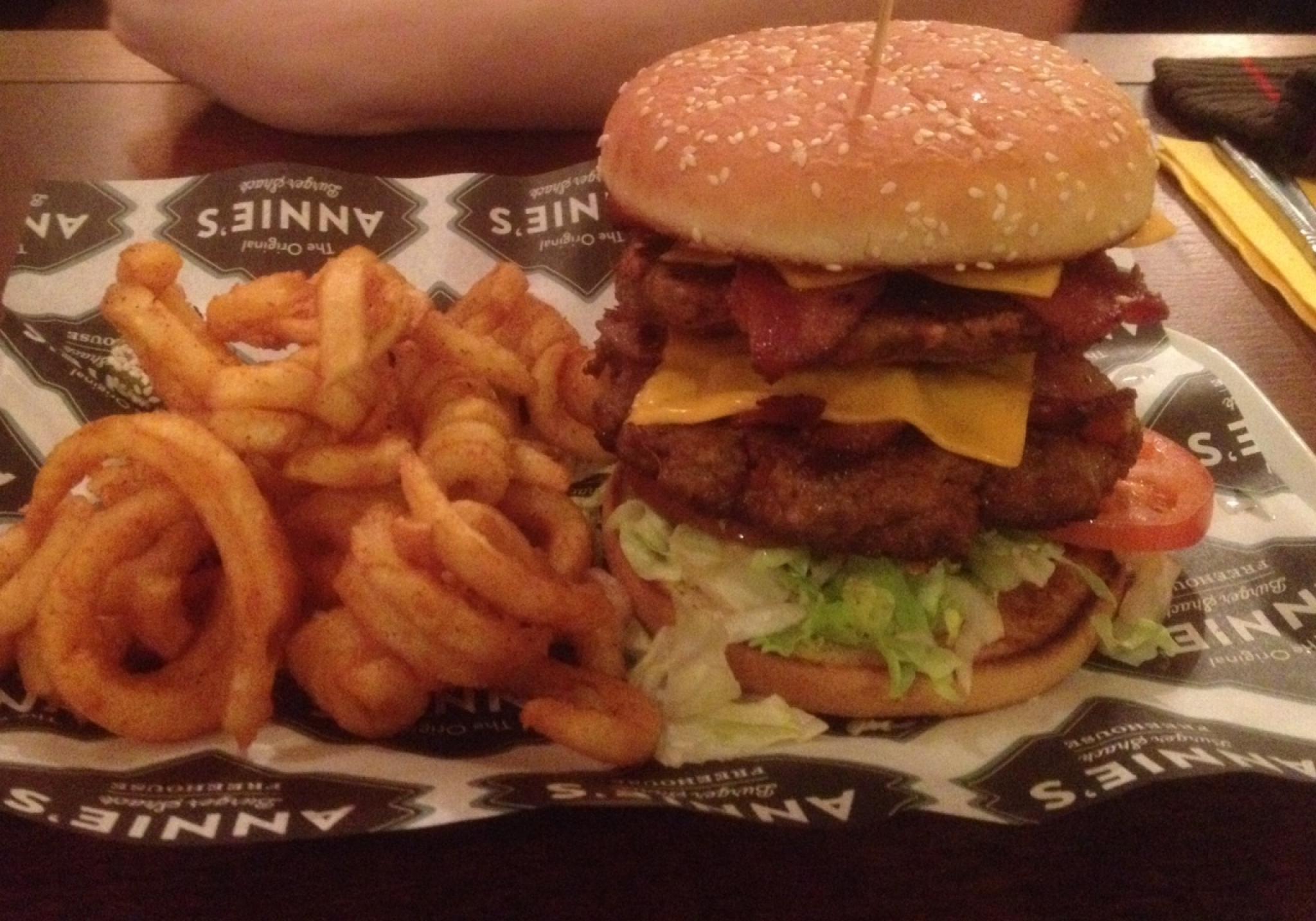 Annies Burger Shack