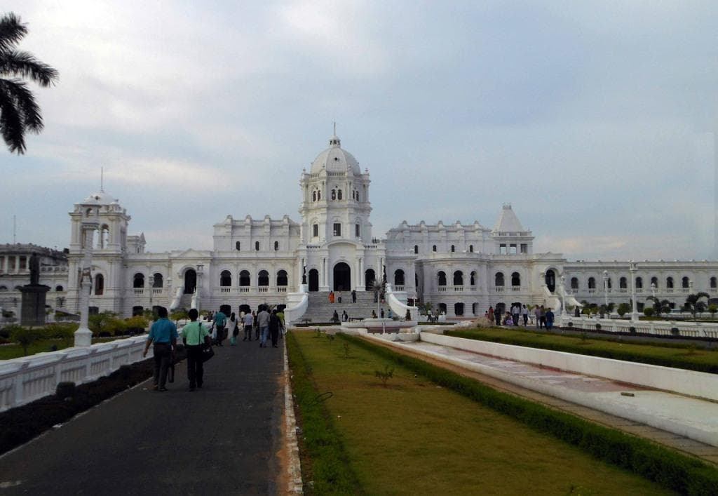 Ujjayanta Palace