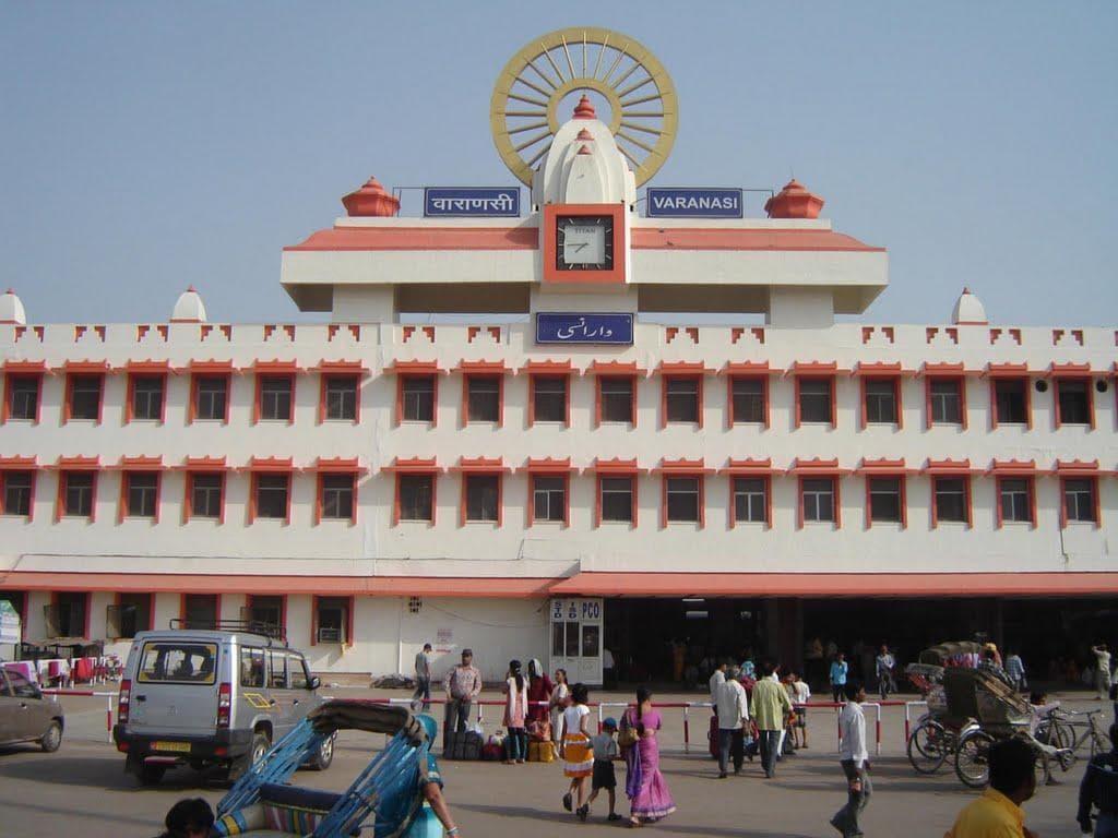 Varanasi Dehradun Janta Express